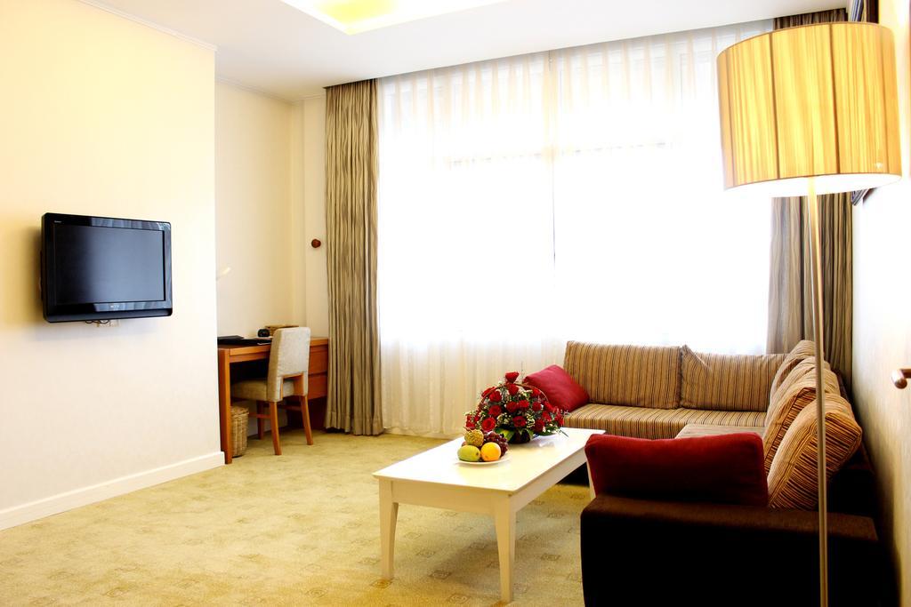 Muong Thanh Holiday Da Lat Hotel Exterior photo