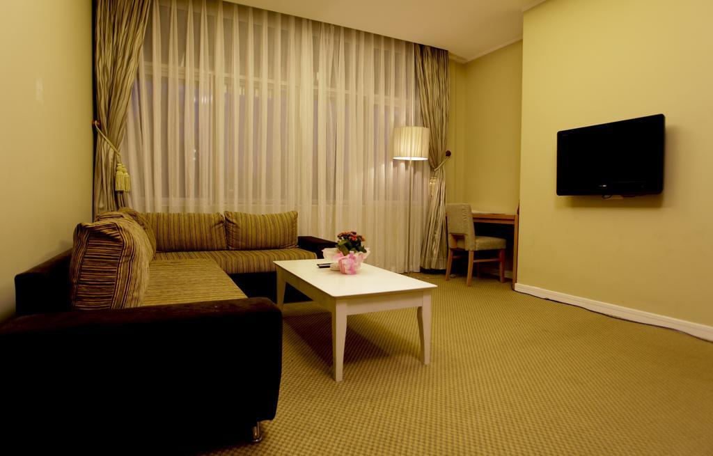 Muong Thanh Holiday Da Lat Hotel Exterior photo