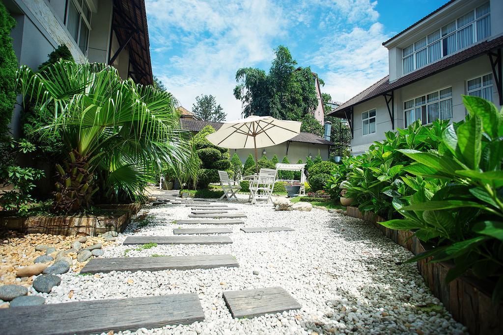 Muong Thanh Holiday Da Lat Hotel Exterior photo