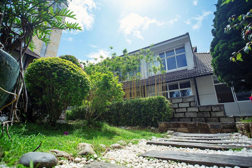 Muong Thanh Holiday Da Lat Hotel Exterior photo