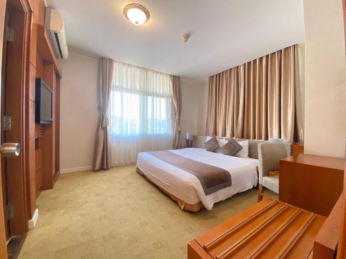Muong Thanh Holiday Da Lat Hotel Exterior photo